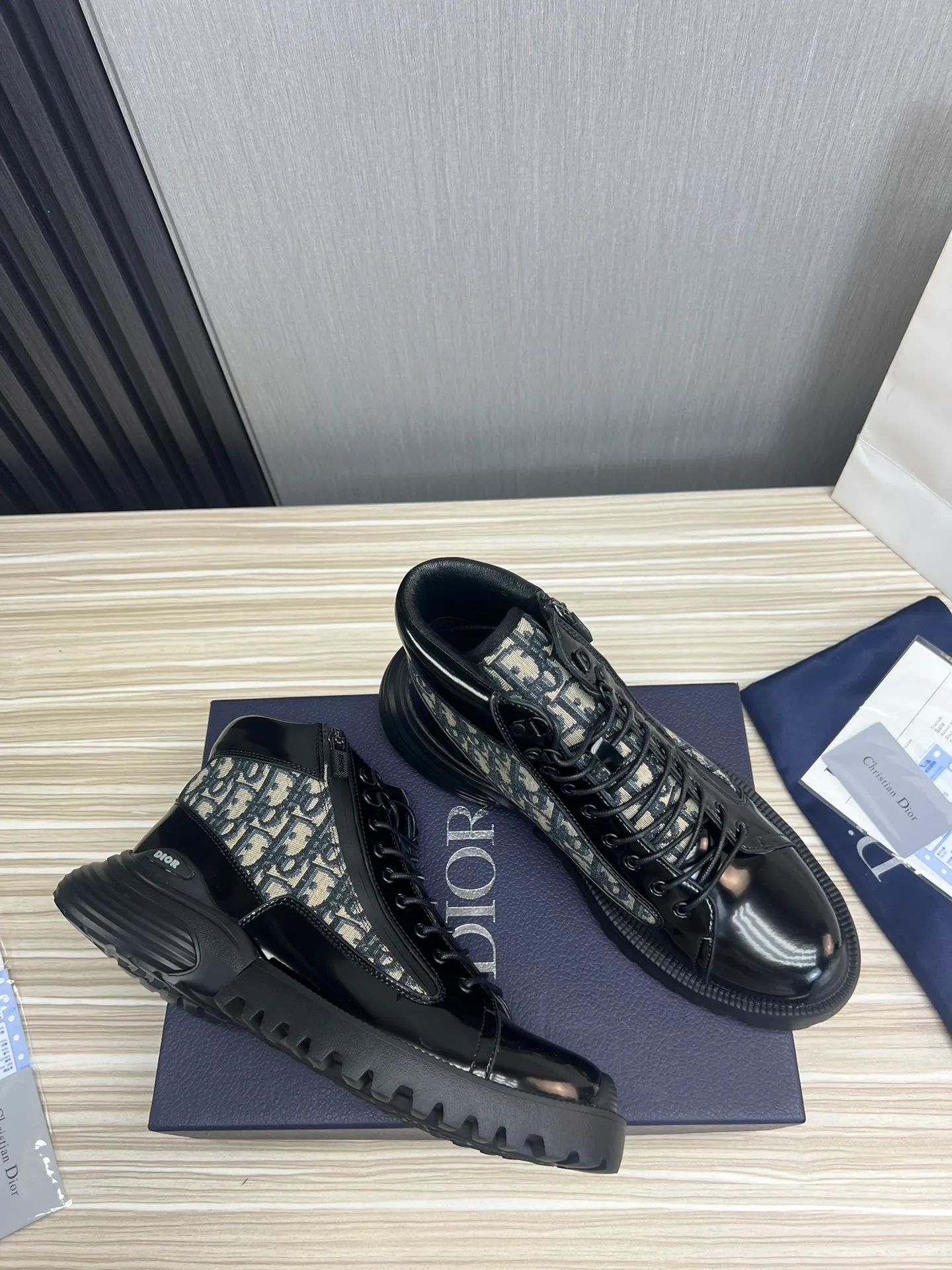 Men's men's shoes💰640💰 Dior men's business casual leather shoes👞all made of imported original brand leather, just to create a more comfortable wearing experience, upper: original cowhide splicing➕imported sheepskin lining, original non-slip and wear-resistant rubber outsole✔️36-45 (45 non-returnable)
